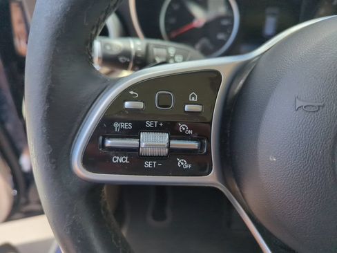 Used 2022 Mercedes-Benz GLC 300 image 22