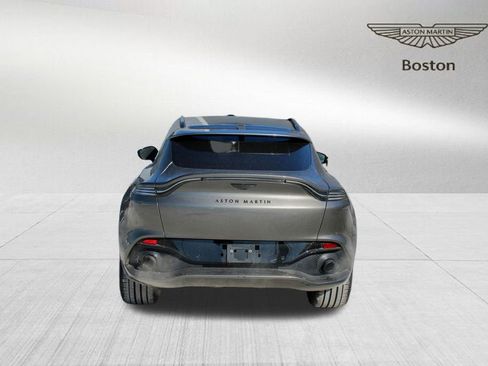 Used 2022 Aston Martin DBX image 6