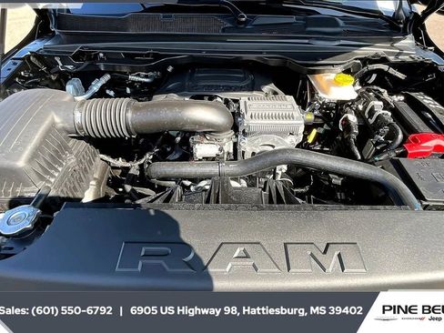 New 2026 RAM 1500 4x4 Crew Cab image 10