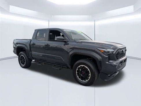 Used 2024 Toyota Tacoma TRD Off-Road w/ TRD Off Road Upgrade Package AWD/4WD image 2