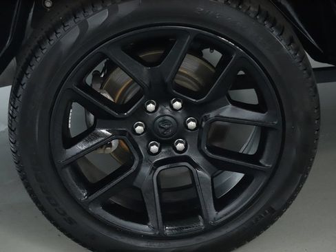 Used 2025 RAM 1500 Laramie w/ Night Edition AWD/4WD image 12