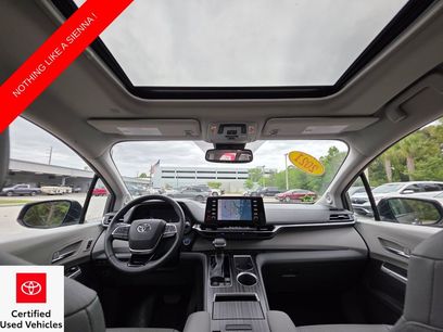 Certified 2021 Toyota Sienna Limited