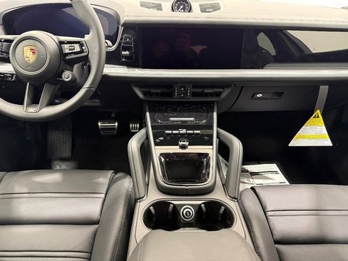 New 2026 Porsche Cayenne S image 14