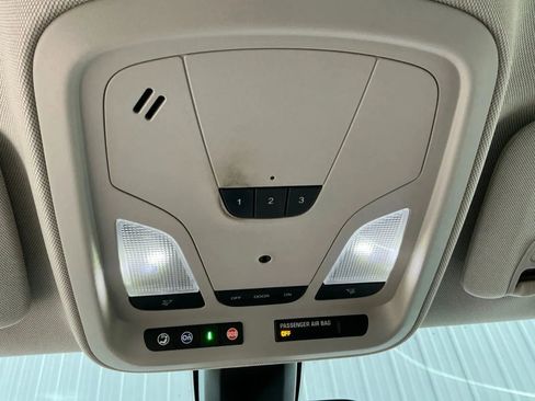 Used 2019 Chevrolet Impala Premier w/ Premier Convenience Package image 36