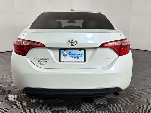 Used 2018 Toyota Corolla LE w/ LE Premium Package w/Moonroof FWD image 8