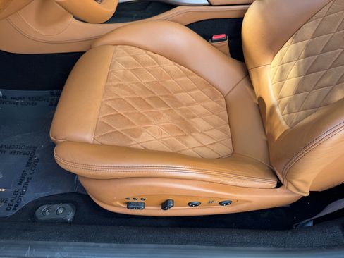 Used 2011 Ferrari California RWD image 31