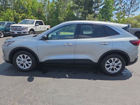 Used 2024 Ford Escape Active image 3