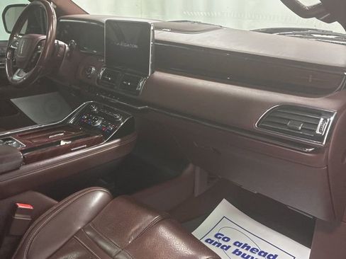 Used 2018 Lincoln Navigator Black Label w/ Cargo Package AWD/4WD image 35