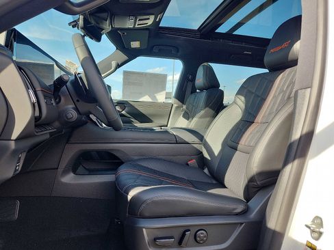New 2025 Nissan Armada PRO-4X w/ Pro-4X Premium Package image 11