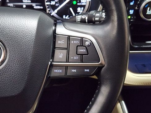 Used 2021 Toyota Highlander Limited image 51
