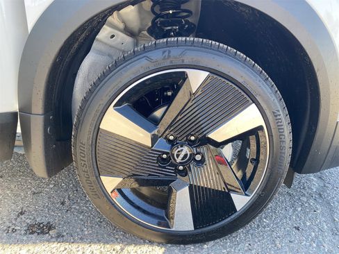 New 2026 Nissan Kicks SR w/ SR Premium Package image 10