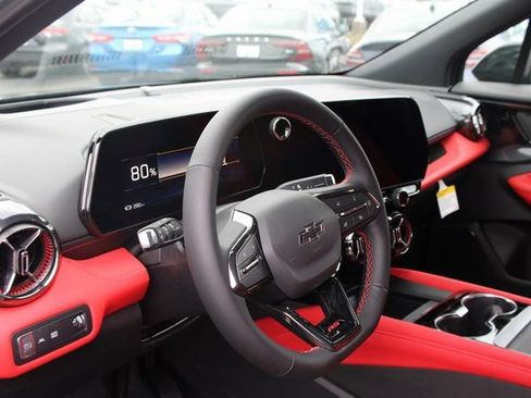 New 2025 Chevrolet Blazer EV RS image 16