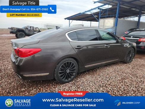 Used 2015 Kia K900 Luxury w/ VIP Package (Discontinued) RWD image 4