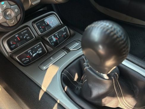 Used 2012 Chevrolet Camaro SS RWD image 13