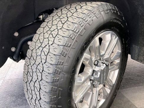 Used 2023 GMC Sierra 2500 Denali w/ Denali Ultimate Package image 33