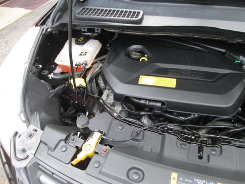Used 2013 Ford Escape SE FWD image 36