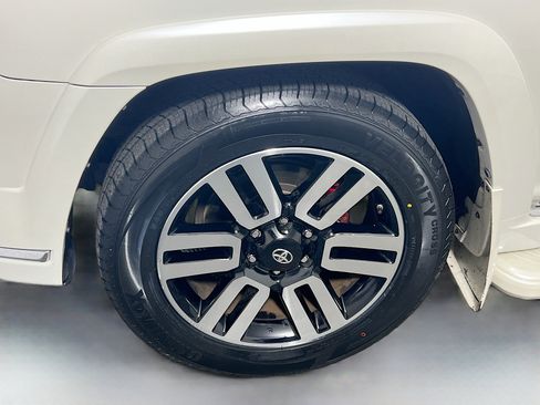 Used 2020 Toyota 4Runner Limited RWD image 13