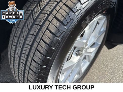 Used 2023 Jeep Grand Cherokee Limited w/ Luxury Tech Group II image 7