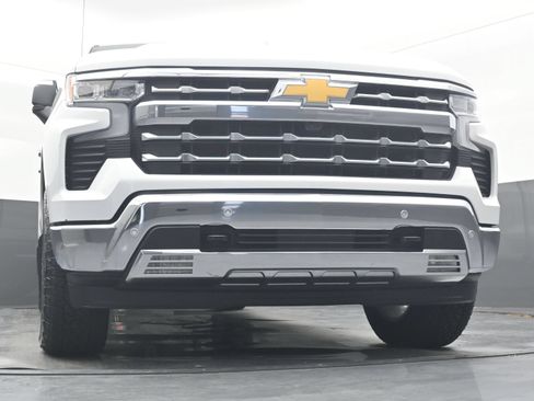 Used 2025 Chevrolet Silverado 1500 LTZ w/ LTZ Premium Package AWD/4WD image 20