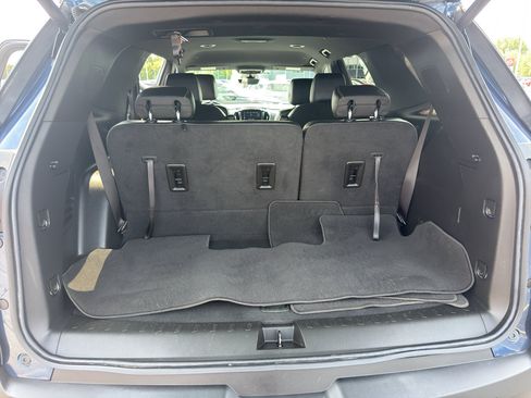 Certified 2023 Chevrolet Traverse LT w/ LT Premium Package AWD/4WD image 37