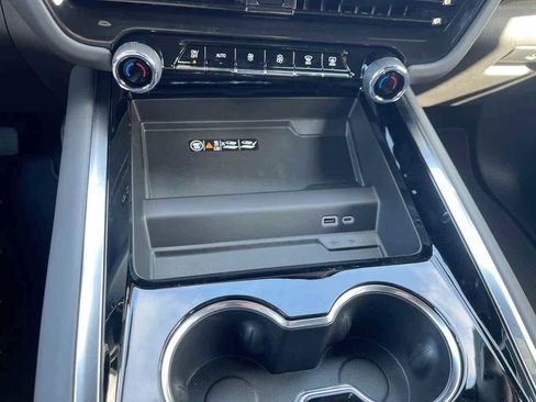 New 2026 Chevrolet Suburban Premier w/ Sun And Tow Package RWD image 25