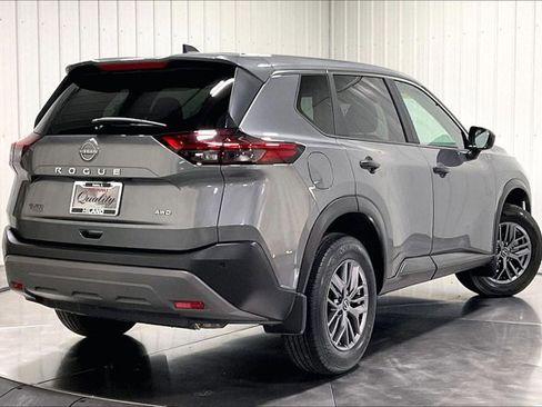 Used 2023 Nissan Rogue S image 13