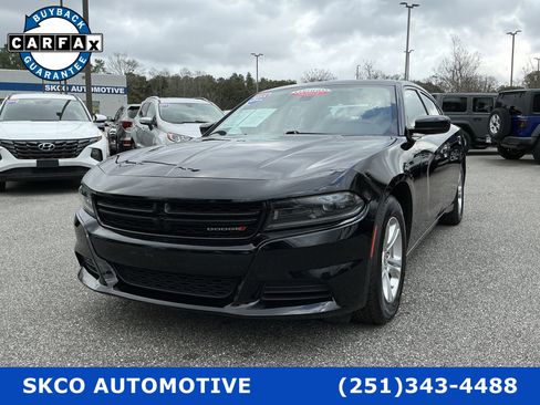 Used 2022 Dodge Charger SXT image 1