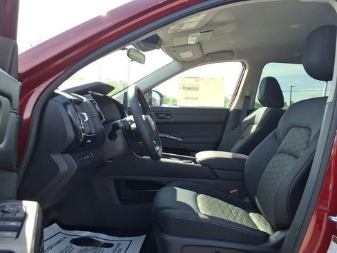New 2026 Nissan Pathfinder SV AWD/4WD image 14