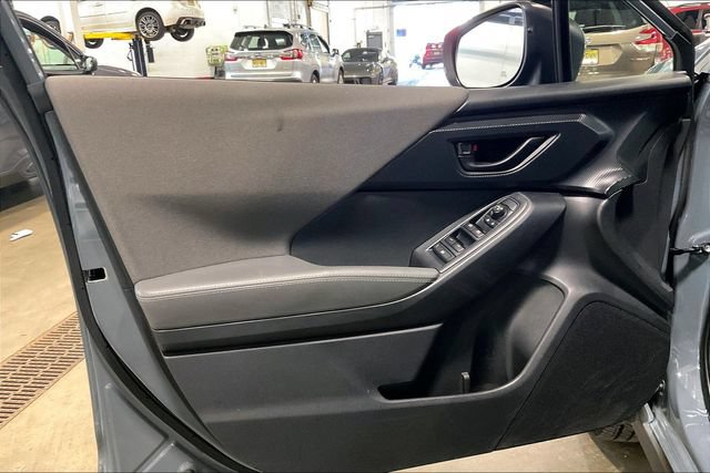 Used 2025 Subaru Crosstrek 2.5i Premium AWD/4WD image 23