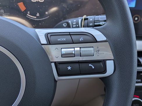 New 2026 Hyundai Tucson SEL FWD image 22