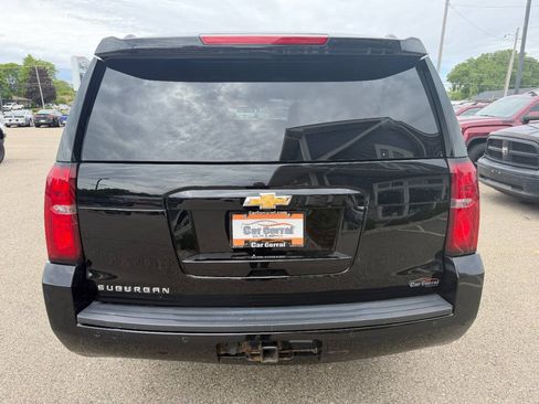 Used 2018 Chevrolet Suburban LT AWD/4WD image 4