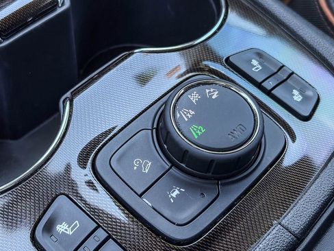 Used 2023 GMC Acadia AT4 AWD/4WD image 36