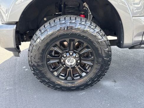 Used 2022 Ford F250 Platinum w/ Tremor Off-Road Package AWD/4WD image 9
