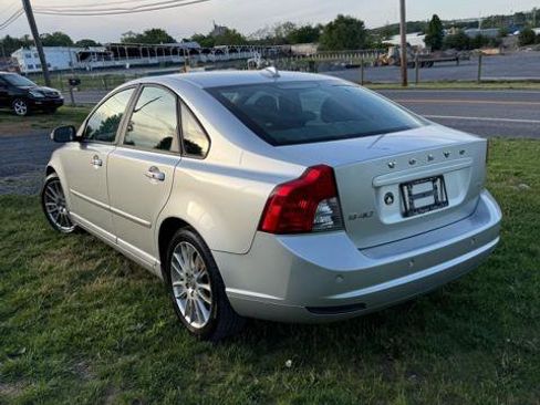 Used 2010 Volvo S40 2.4i FWD image 6
