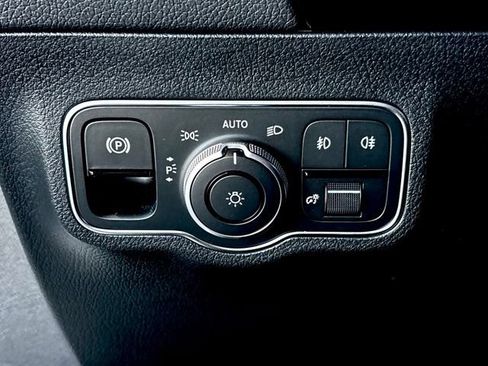 Certified 2026 Mercedes-Benz GLA 250 4MATIC image 28