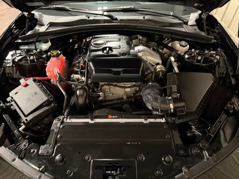 Used 2023 Chevrolet Camaro LT image 38