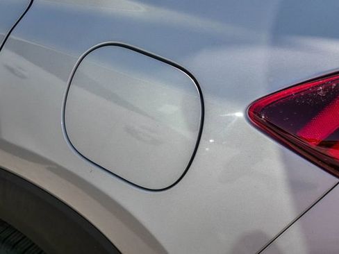 Used 2020 Hyundai Tucson Ultimate w/ Cargo Package FWD image 14