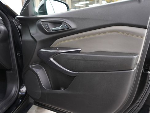 Used 2024 Chevrolet Trax ACTIV FWD image 9