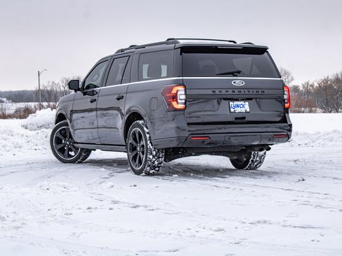 Used 2022 Ford Expedition Max Limited image 16