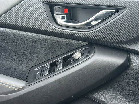 Certified 2024 Subaru Crosstrek 2.5i Limited w/ Crosstrek Mirror Package image 43