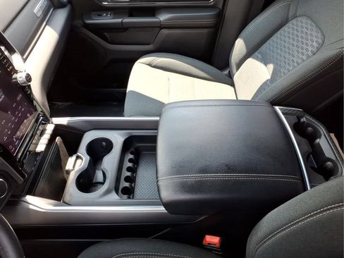Used 2025 RAM 1500 Big Horn AWD/4WD image 14
