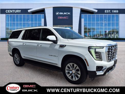 Used 2025 GMC Yukon XL Denali AWD/4WD image 1