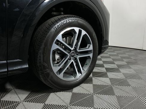 Certified 2025 Audi Q5 2.0T Premium Plus w/ Premium Plus image 12