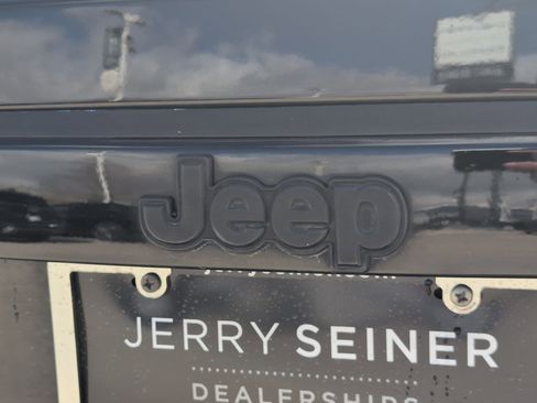 Used 2016 Jeep Compass Sport w/ Power Value Group image 15