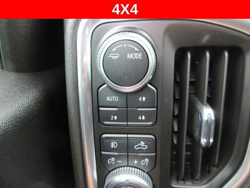 Used 2022 GMC Sierra 1500 AT4 w/ AT4 Carbonpro Edition AWD/4WD image 31