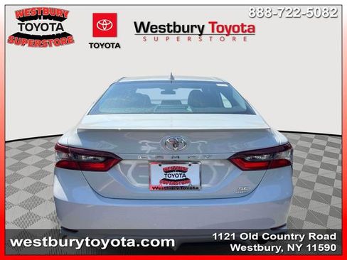 Used 2023 Toyota Camry SE image 7