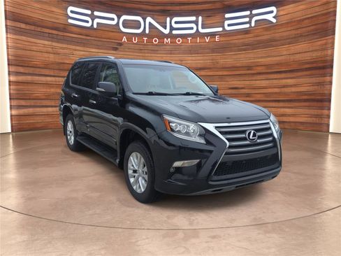 Used 2019 Lexus GX 460 Premium w/ Premium Package image 8