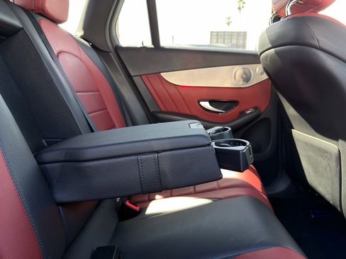 Used 2020 Mercedes-Benz GLC 300 w/ AMG Line image 41