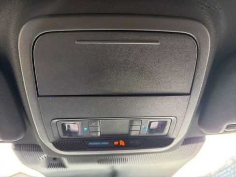 Used 2025 Ford Explorer ST-Line image 43