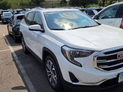 Used 2018 GMC Terrain SLT AWD/4WD image 1